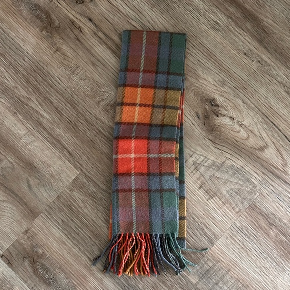 Johnstons of Elgin Lambswool Scarf - Picture 1 of 4